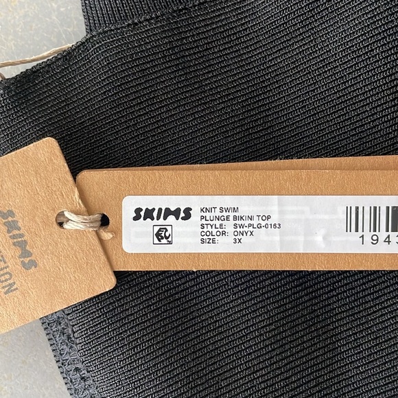 Skims NWT Onyx Knit Swim Deep Plunge Bikini Top Size 3X - Picture 5 of 9